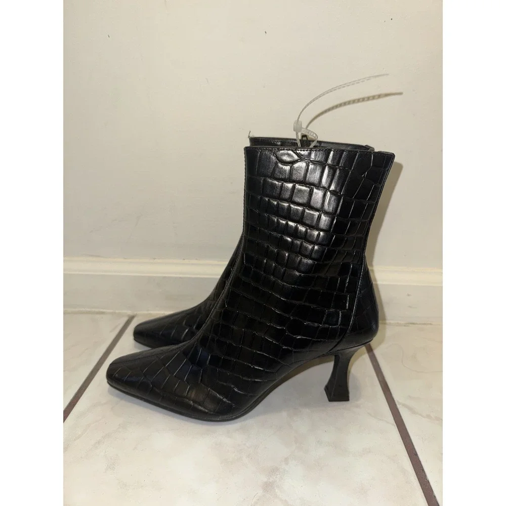 NWOB Gianni Bini Ankle Boots Croc-embossed Leather Boots Size 6.5 - Picture 2 of 11